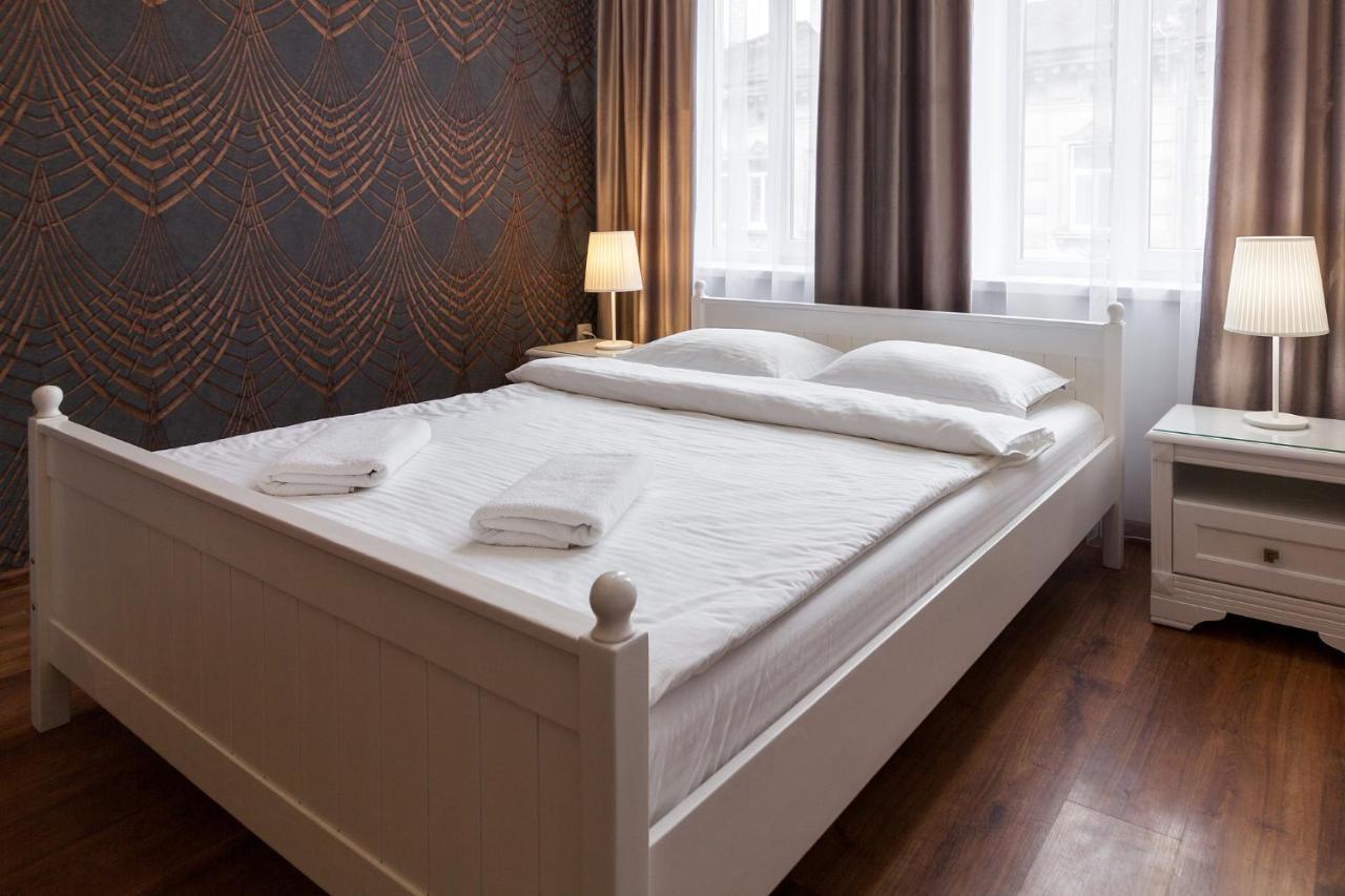 Leogrand Apartments Panteleimona Kulisha 27 Lviv Kültér fotó